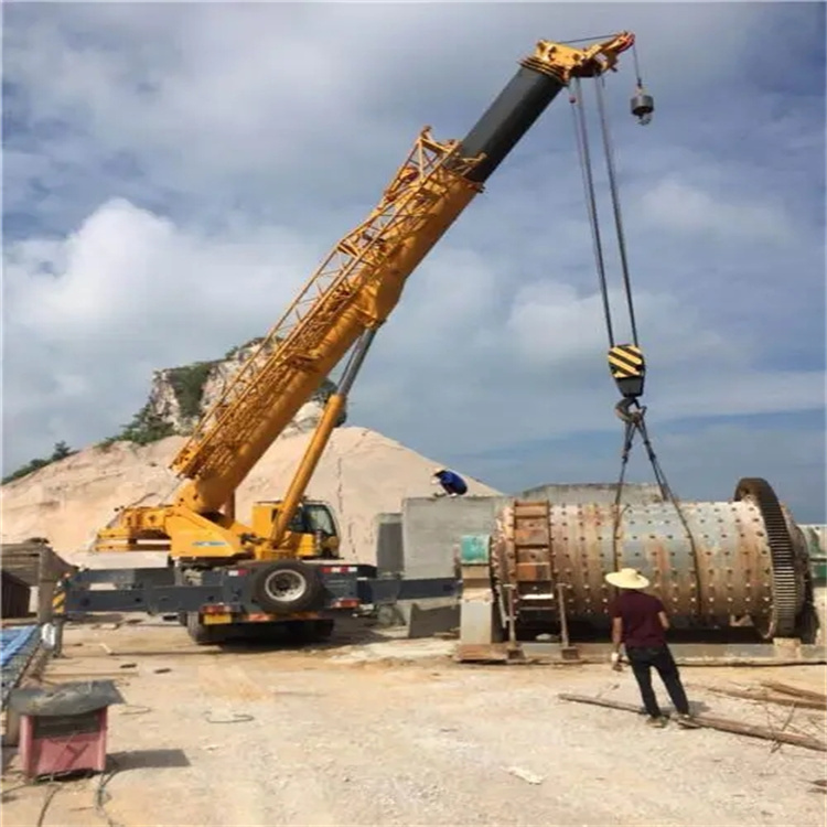 若尔盖吊车的运输费用是否包含在租赁费用中