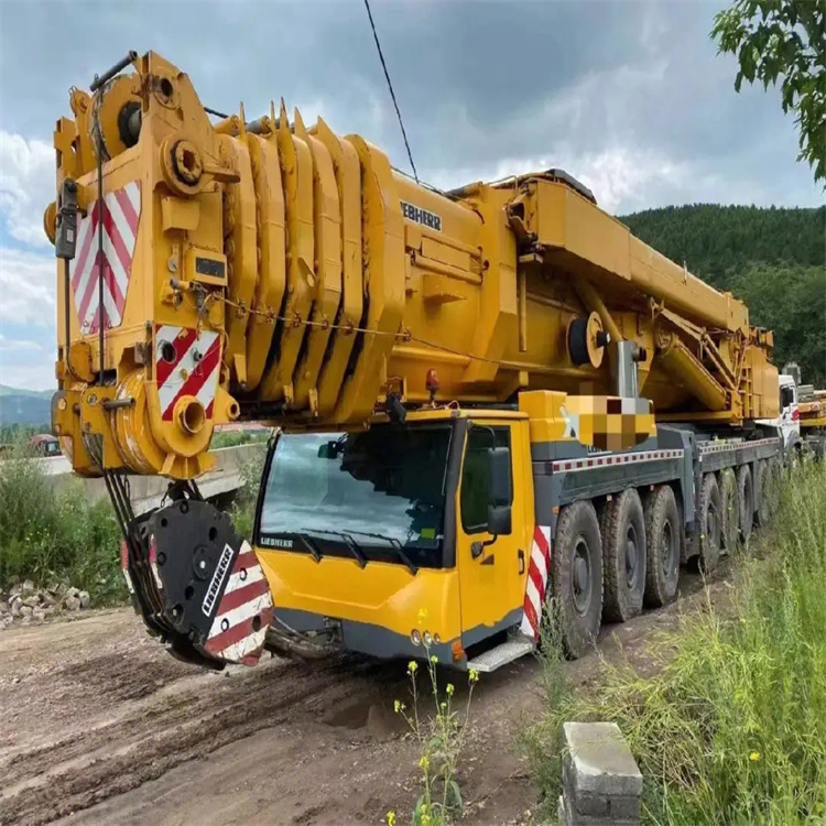 若尔盖附近100吨吊车出租电话